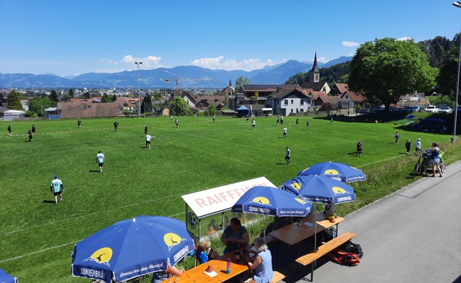 Spannende Wettkämpfe und beste Stimmung am Faustballturnier
