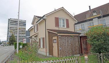 Ein Puff mitten im Dorf