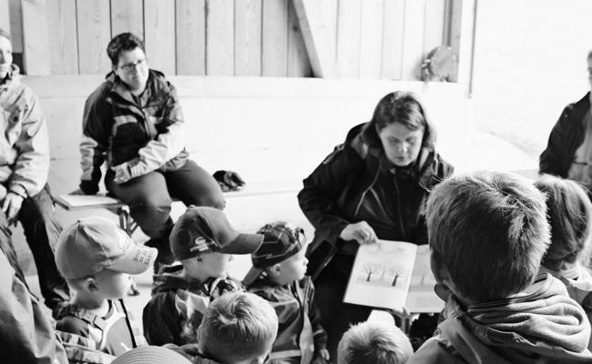 Kinder feierten auf dem Bauernhof