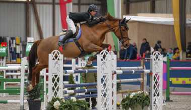 Saisonstart der Springreiterinnen und Springreiter am Oberrieter Hallenspringen