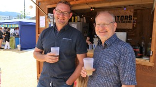 Kantonsrat und Präsident des St.Galler Bauernverbands Peter Nüesch (links) und Thomas Bolt, ehemaliger Diepoldsauer Gemeinderat. Kantonsrat und Präsident des St.Galler Bauernverbands Peter Nüesch (links) und Thomas Bolt, ehemaliger Diepoldsauer Gemeinderat.