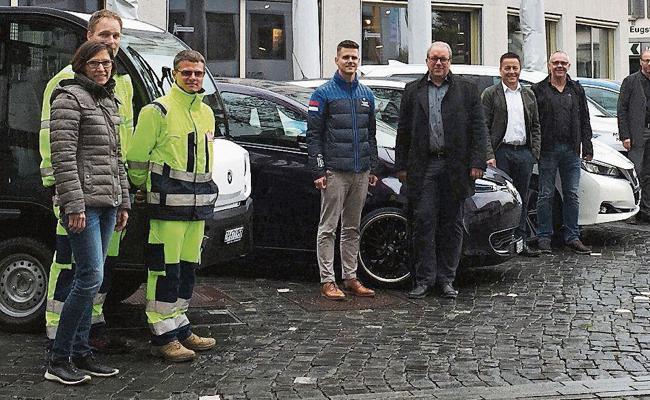 Stadträte in Elektroautos unterwegs
