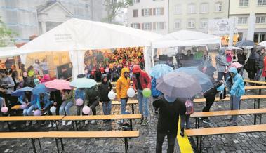 Regen und Gäste kamen in Strömen