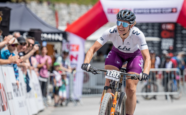 Ronja Blöchlinger gewinnt auch beim Short Track in Lenzerheide