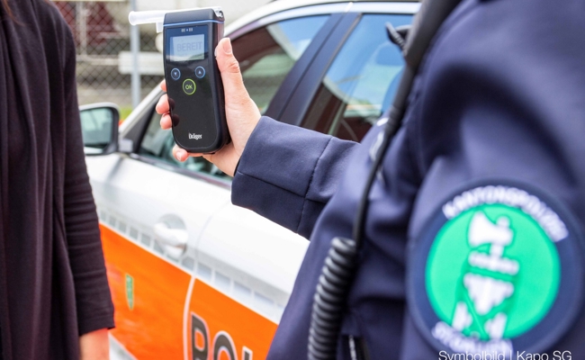 Am Wochenende mussten zwei Rheintaler ihr Auto stehen lassen