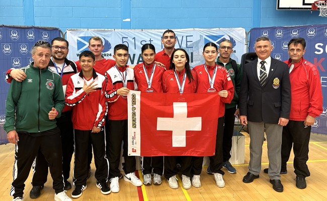 Zweimal Silber und dreimal Bronze für die Karatekas in Edinburgh
