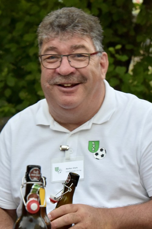 Markus Stark gab seinen Rücktritt aus dem Vorstand des St.Galler Kantonalfussballverbandes. Markus Stark gab seinen Rücktritt aus dem Vorstand des St.Galler Kantonalfussballverbandes.