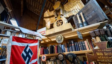 Soll Handel mit Nazi-Gegenständen legal bleiben? Wie sich diese Frage gerade im Rheintal stellt
