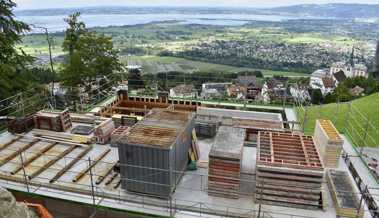 Bauprojekt hoch über dem Bodensee: Wasserkammern aus dem  Boden gestampft
